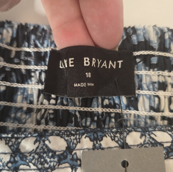 Women's Dress - Picture 6 of 8